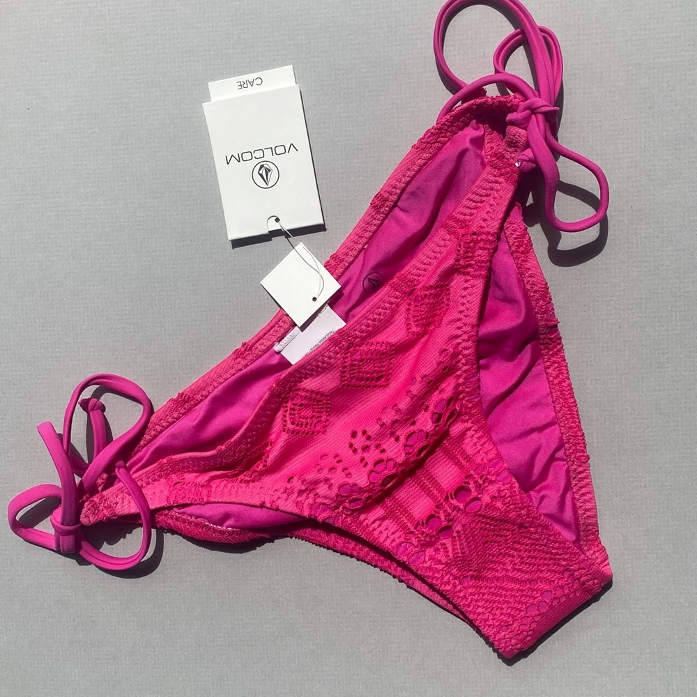 Volcom Surfeza Skimpy Hot Pink Bikini Bottom Medium Side Ties Cheeky NWT